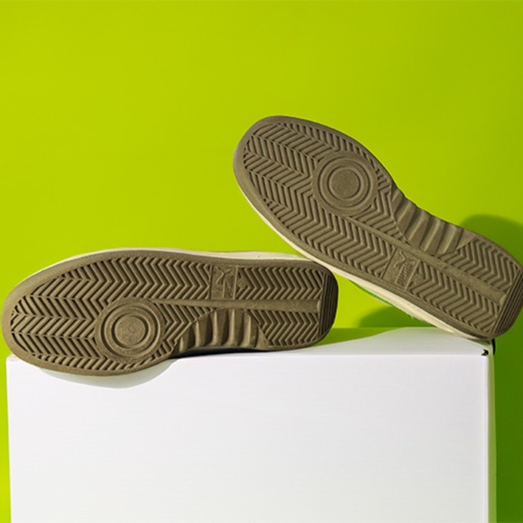 Vintage Puma GV Special Leather Sneakers in Excellent Condition - Picture 2 of 5